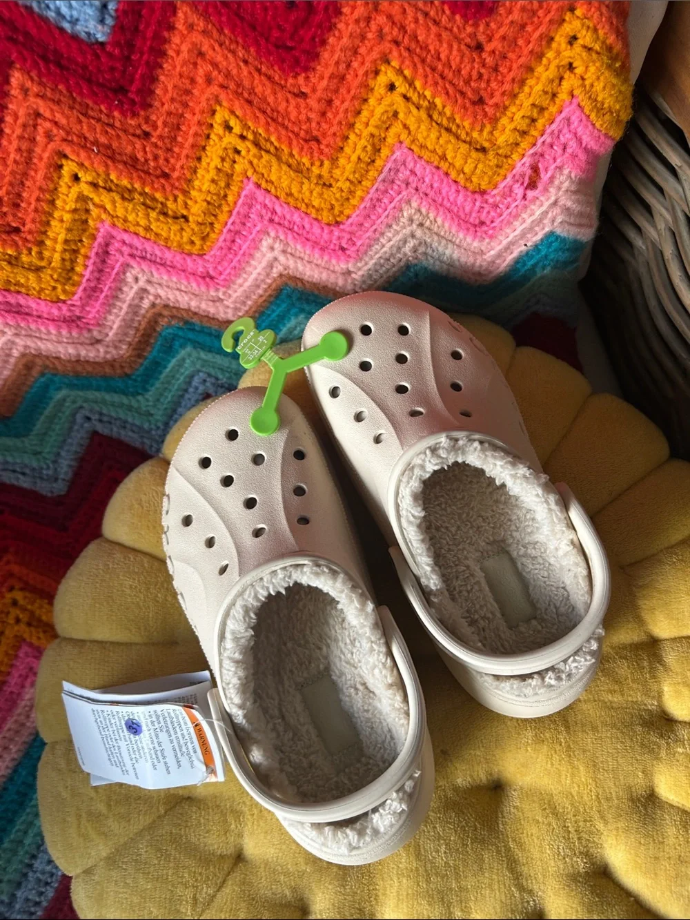 CROCS Kids' Classic Clog with Sherpa Lining in Cream